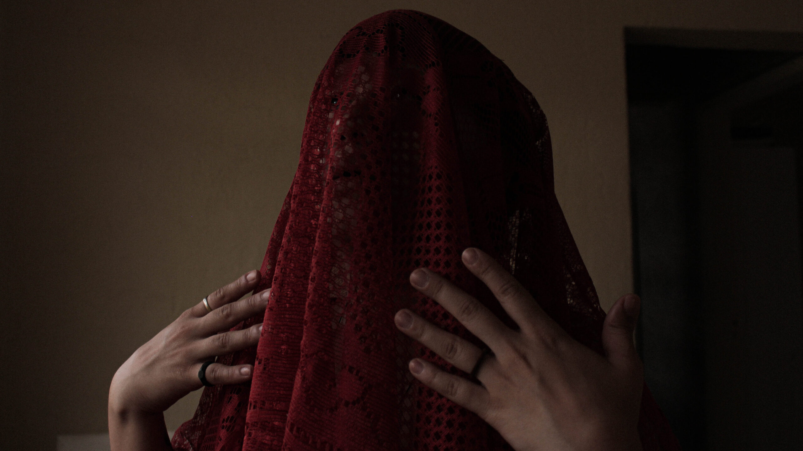  SANTE 
2020
FOTOGRAFIA COLORIDA
24.64 x 43.89 cm
[2560x1438px]